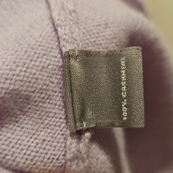 Neiman Marcus 100% Cashmere Womens Lilac Color Sweater Size Large Asymmetric - Picture 3 of 5